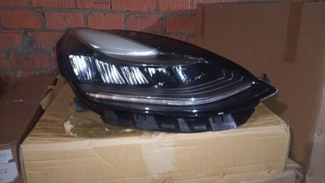 Comprar ZTS1101R Signeda Faro derecho