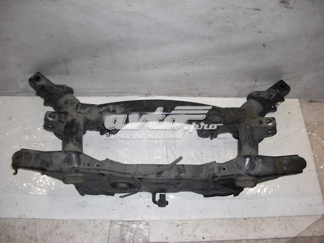 5120642053 Toyota subchasis trasero soporte motor