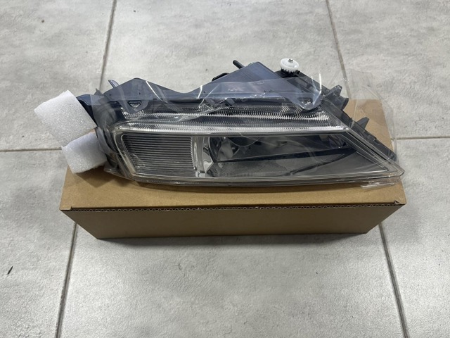 Comprar FP7445H1P FPS Luz antiniebla izquierdo