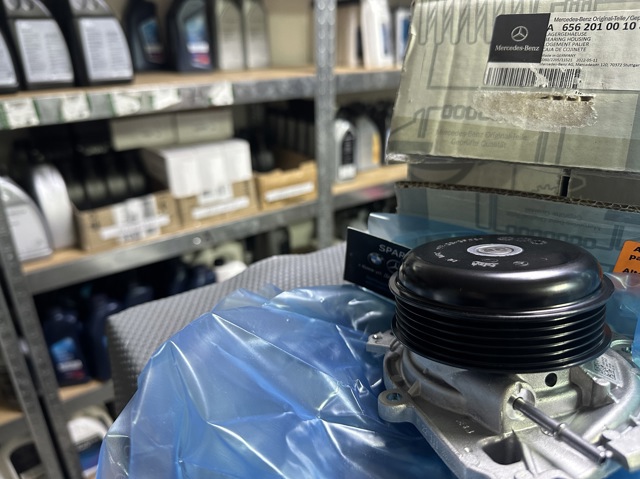 Bombeadora de agua Mercedes A6562010010 precio, desde 338,12 EUR