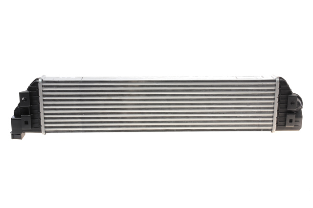 Radiador de aire de admisión VALEO 818561 precio, desde 121,97 EUR