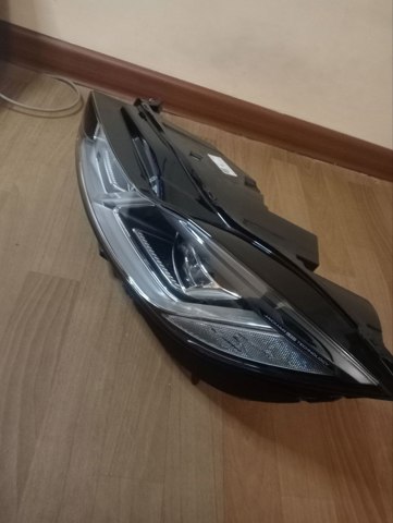 J9D313W030 Jaguar Faros