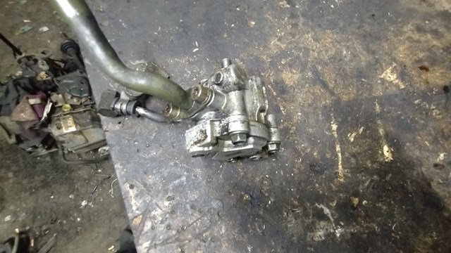 Comprar YL843D639BD Ford Bomba servodireccion