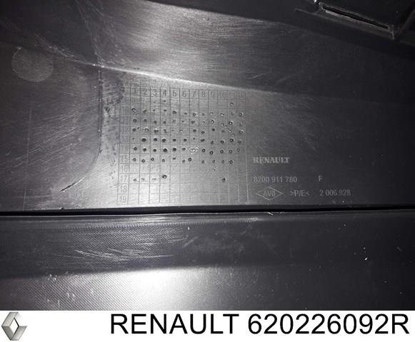 620226092R Renault (RVI) parachoques delantero