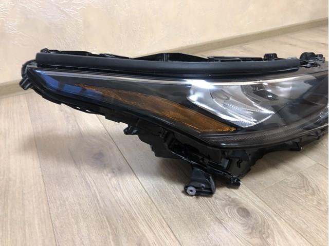 Faro derecho Toyota 811100E460 precio, desde 760,29 EUR