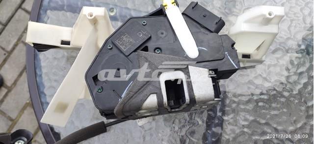 2099461 Ford cerradura de puerta trasera izquierda