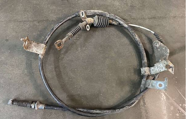 EG2144420C Mazda cable de freno de mano trasero izquierdo