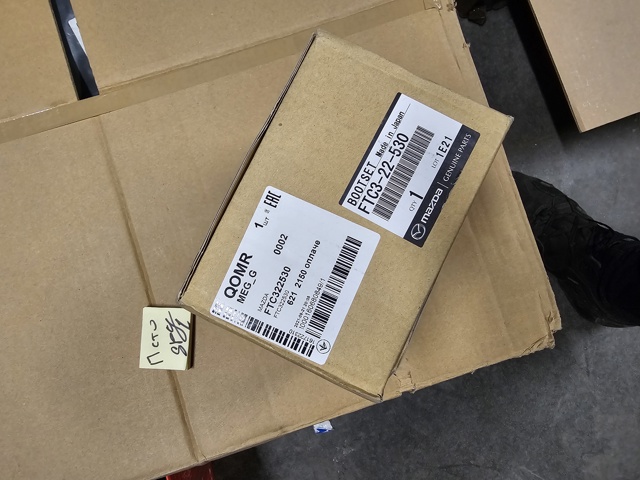FTC322530 Mazda Fuelle transmisión delantero exterior