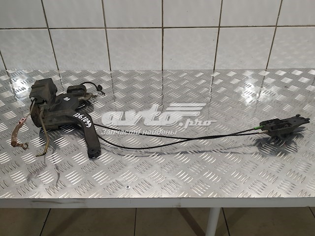 6930442100 Toyota cerradura de puerta delantera izquierda