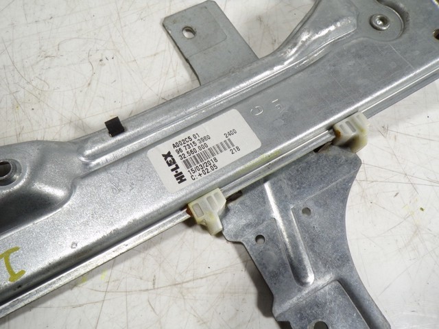 Mecanismo de elevalunas, puerta trasera izquierda Peugeot 208 (CA, CC)