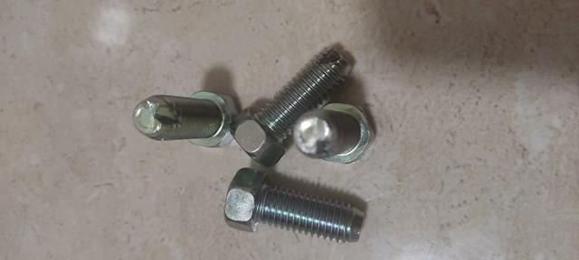Bulón de un collar de atadura del estabilizador Daewoo Lanos (KLAT)