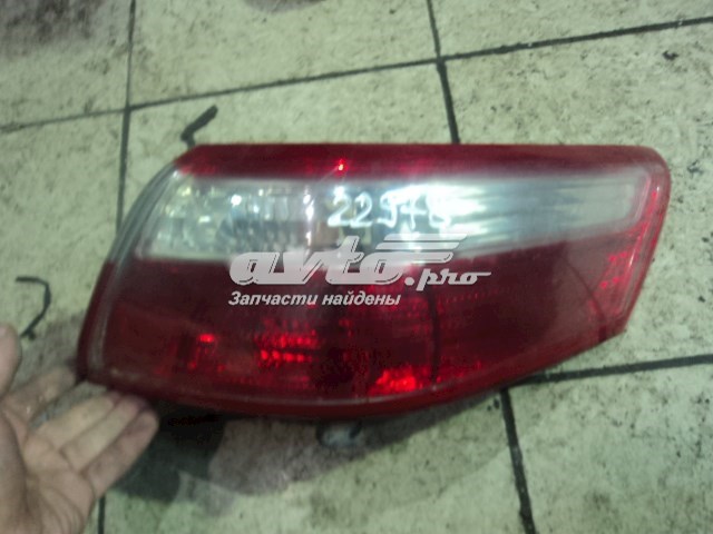 8155033470 Toyota piloto posterior exterior derecho