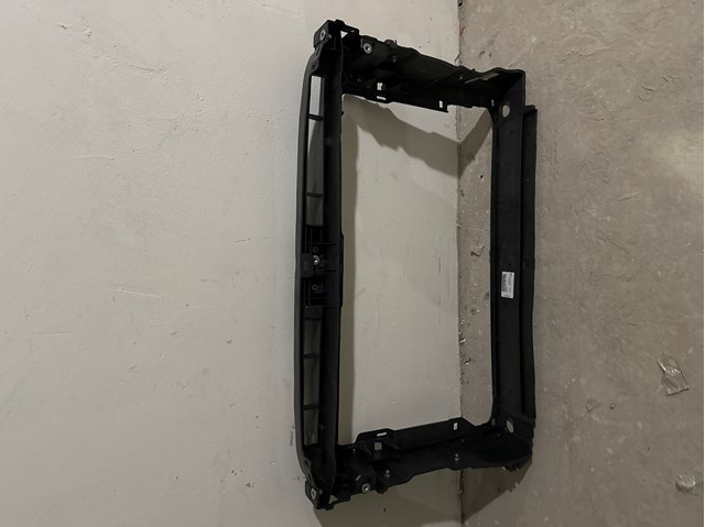 Soporte de radiador PVG03040A Signeda