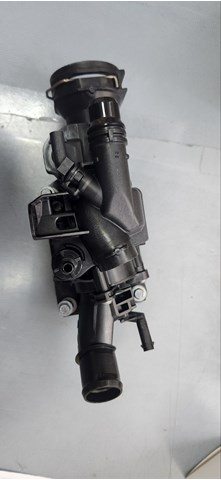 Comprar Caja de termostato Ford Puma  J2K, CF7