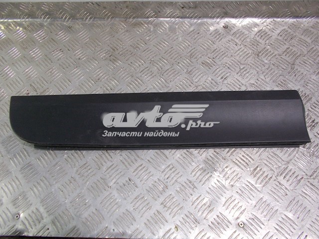 Moldura inferior de la puerta trasera derecha BMW 51137205782