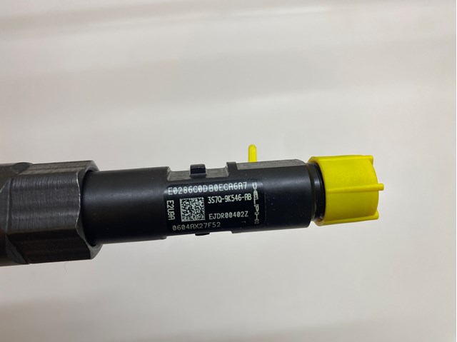 3S7Q9K546AB Ford Inyector de combustible