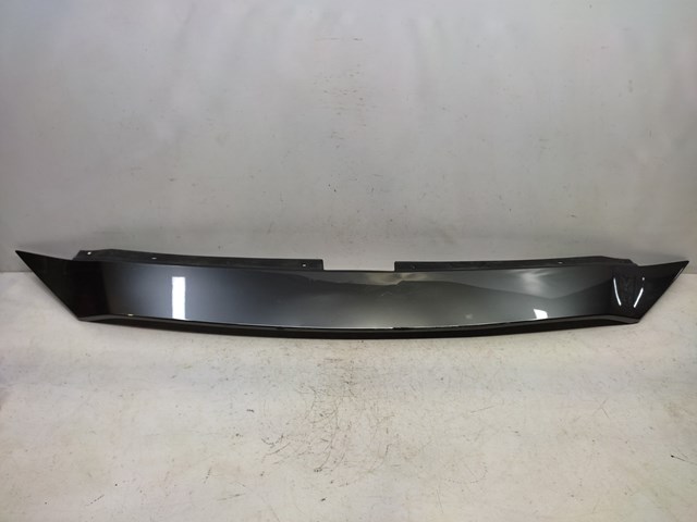 Comprar TK48507E1D64 Mazda Moldura superior de la parrilla del radiador