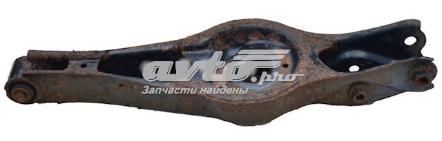 4620765J01 Suzuki brazo suspension (control trasero inferior izquierdo)