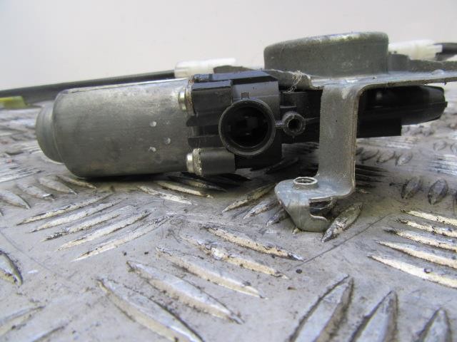 400927C Nissan/Infiniti Motor del elevalunas de la puerta trasera izquierda