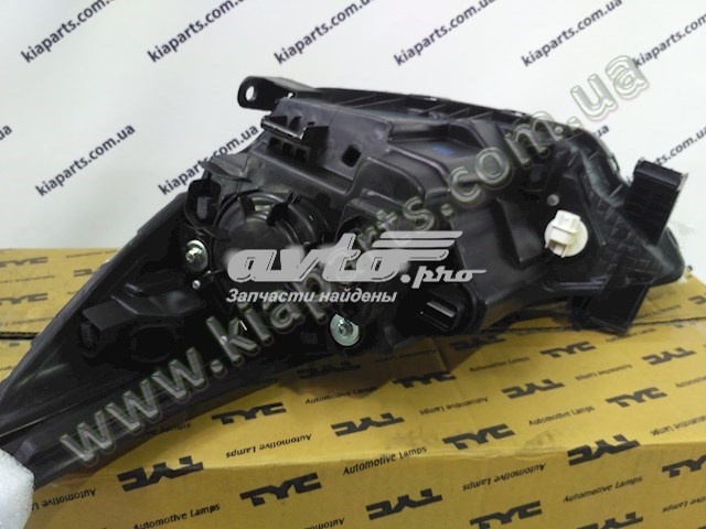 Faro derecho TYC 20E311052B precio, desde 115,96 EUR