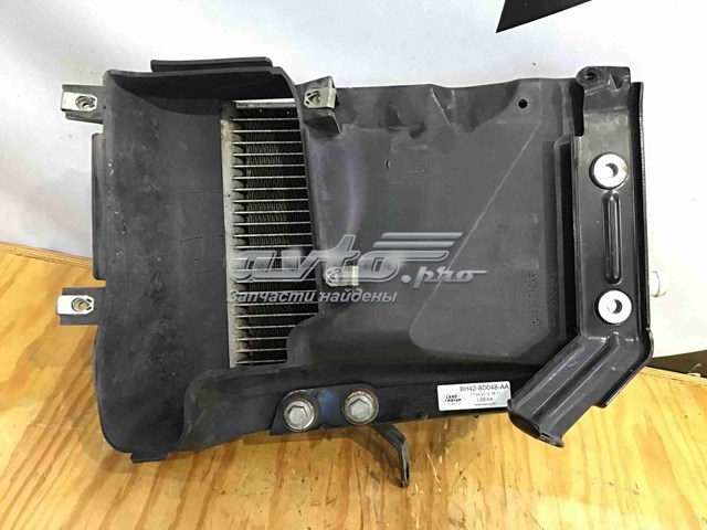 LR022888 Land Rover radiador, refrigeración del motor adicional