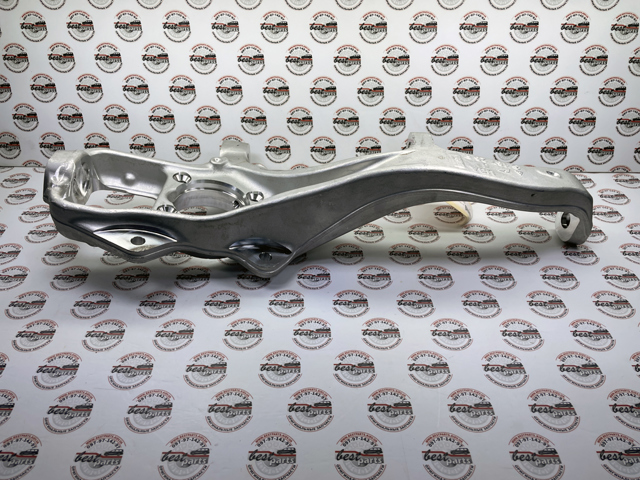 Mangueta delantera derecha Mercedes A1673322600 precio, desde 467,54 EUR