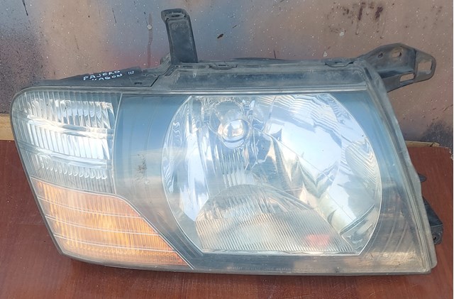 10087420 Mitsubishi Luz derecha