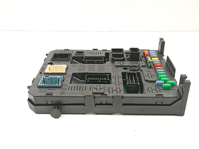 9664059080 Fiat/Alfa/Lancia Caja de relés y fusibles