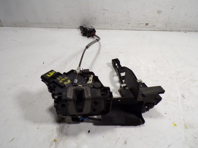 1791406 Ford cerradura de puerta delantera derecha