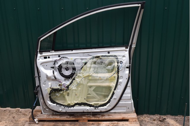 Comprar Puerta delantera derecha Toyota Corolla VERSO R10