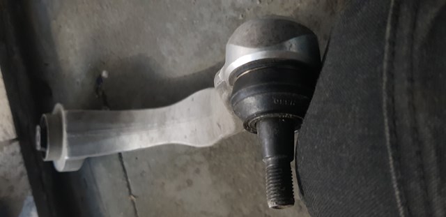 8W0407696A VAG Brazo inferior derecho de la suspensión delantera