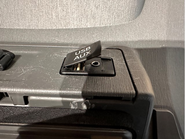 Concentrador USB para Lexus LS (USF4)