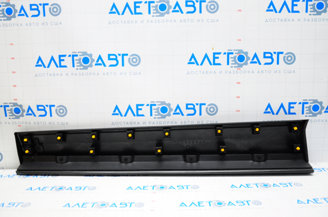 Comprar TK4851RA0B Mazda Moldura de la puerta delantera derecha