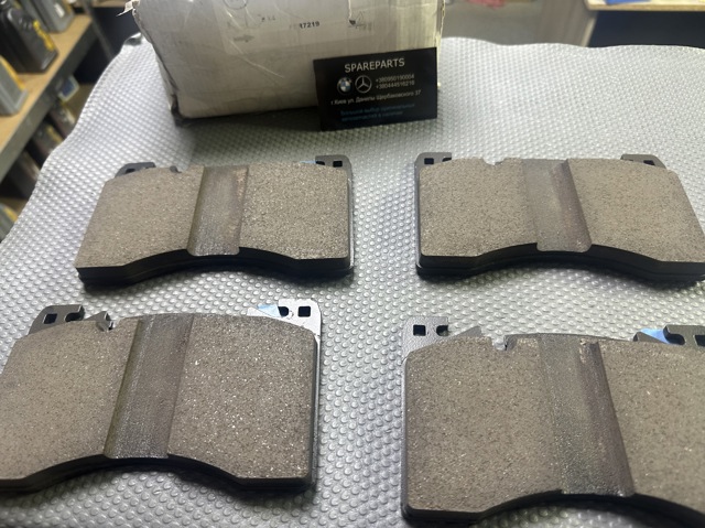 Comprar LR157388 Land Rover Pastillas delanteras de freno