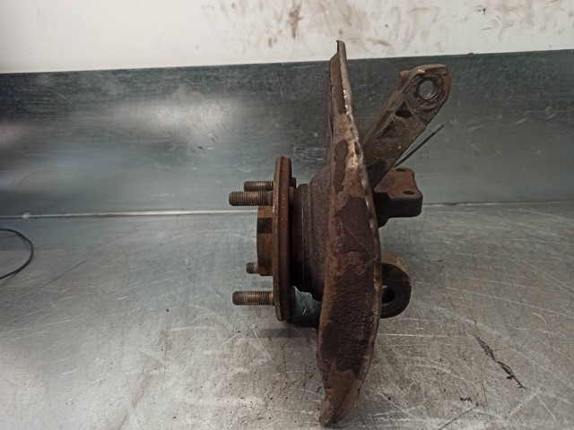 30884172 Volvo Mangueta delantera izquierda