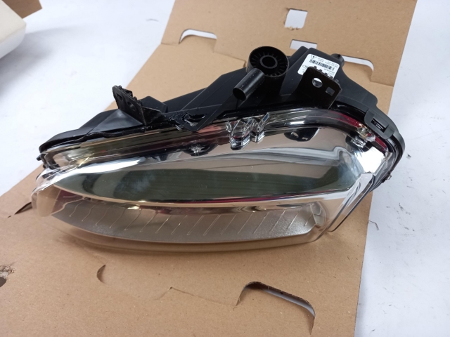 LR026090 Land Rover Luz antiniebla izquierda