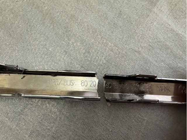 Comprar 5618538352ZZ VAG Moldura de parachoques trasero