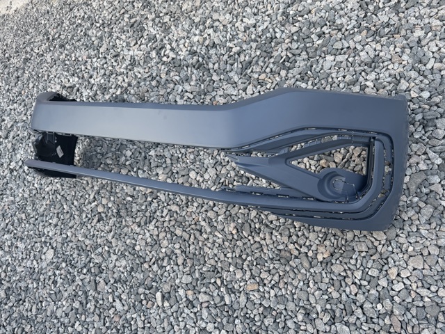 Parachoques delantero VAG 561807221JGRU precio, desde 146,80 EUR