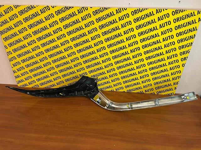 Moldura izquierda de la parrilla del radiador DGH9507K0B Mazda
