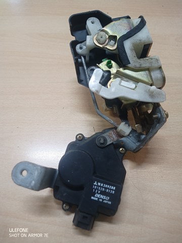 Comprar MR349288 Mitsubishi Cerradura de la puerta trasera derecha