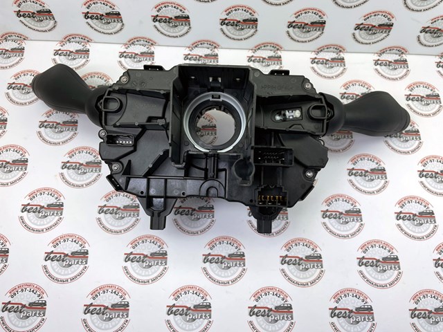 32350376 Volvo Mando bajo volante
