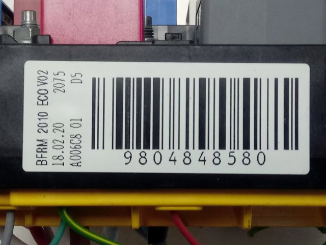 Caja de fusibles 9804848580 Peugeot/Citroen