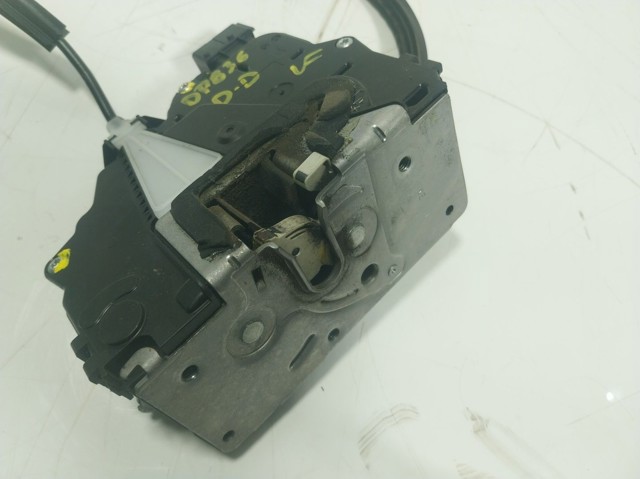 1395264080 Fiat/Alfa/Lancia Cerradura delantera derecha