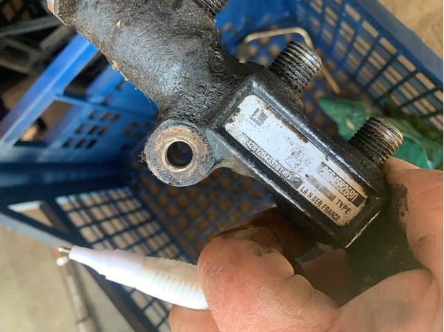Sensor de la presión del combustible Ford 9654592680