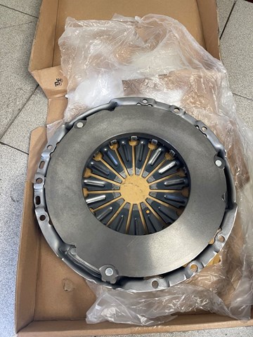 Plato de presión de embrague 312100K190 Toyota