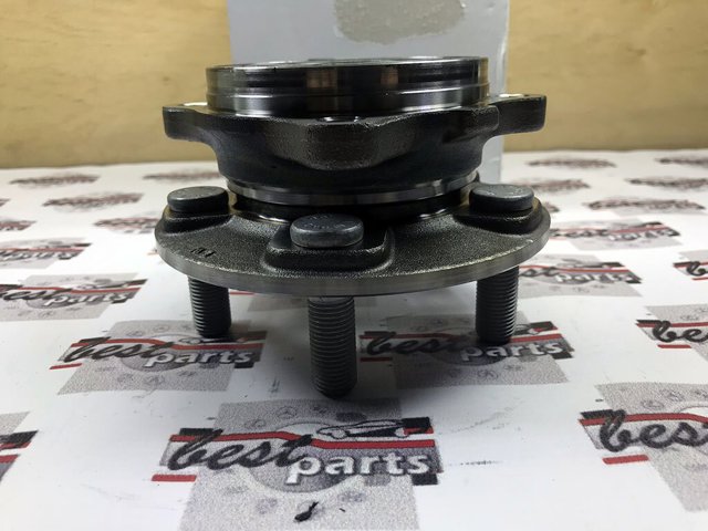 T4A38492 Jaguar Cubo delantero