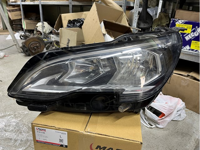 Faro izquierdo 9810478180 Peugeot/Citroen