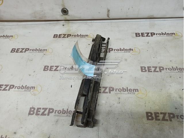 2208801214 Mercedes soporte para guardabarros delantero, derecho delantero