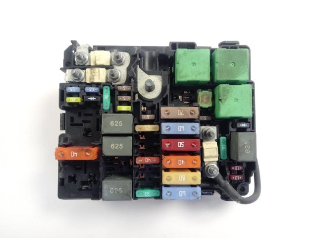 Comprar 1613163380 Peugeot/Citroen Caja de fusibles