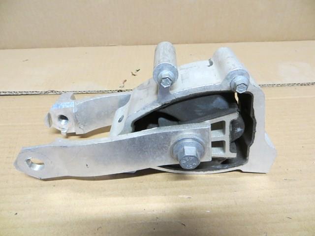 Comprar LR114070 Land Rover Soporte de motor trasero